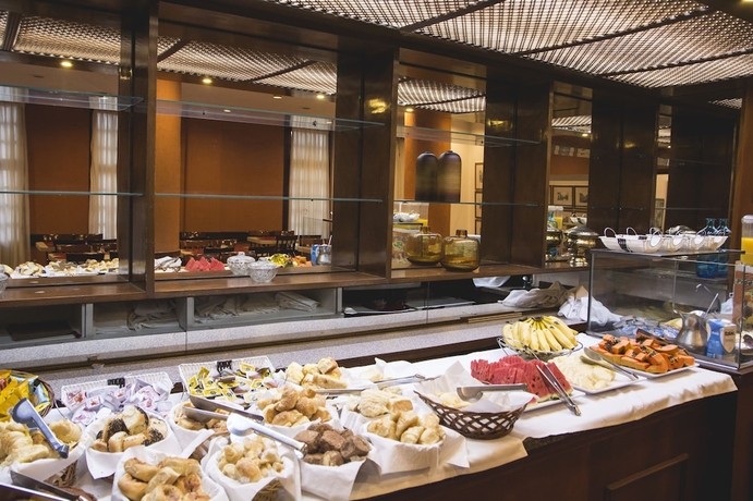 Imagen del bar/restaurante del Hotel DELPLAZA Timbiras São Paulo. Foto 3