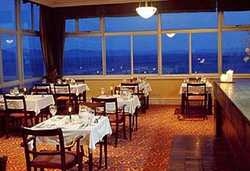 Imagen del bar/restaurante del Hotel DERRYNANE. Foto 2