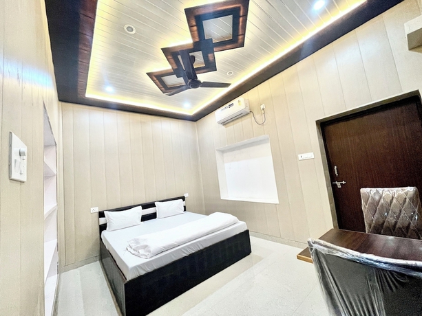 Imagen de la habitación del Hotel DEV VILLA GUEST HOUSE - VARANASI. Foto 2