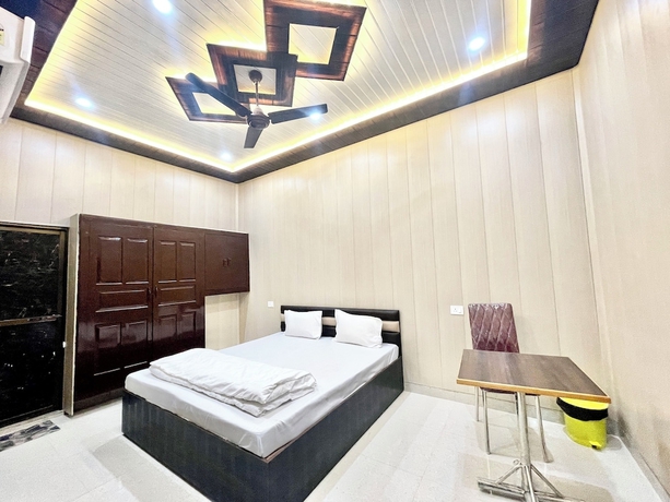 Imagen de la habitación del Hotel DEV VILLA GUEST HOUSE - VARANASI. Foto 4