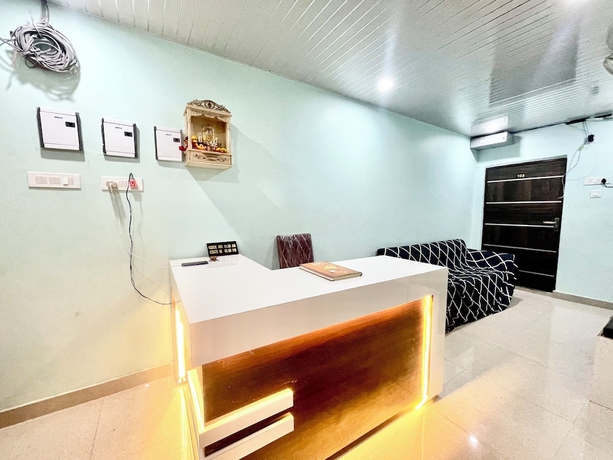 Imagen de los interiores del Hotel DEV VILLA GUEST HOUSE - VARANASI. Foto 16