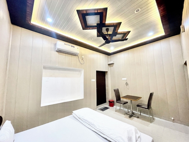 Imagen de la habitación del Hotel DEV VILLA GUEST HOUSE - VARANASI. Foto 10