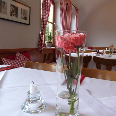 Imagen del bar/restaurante del Hotel DEVA Alpengl&uuml;ck. Foto 11