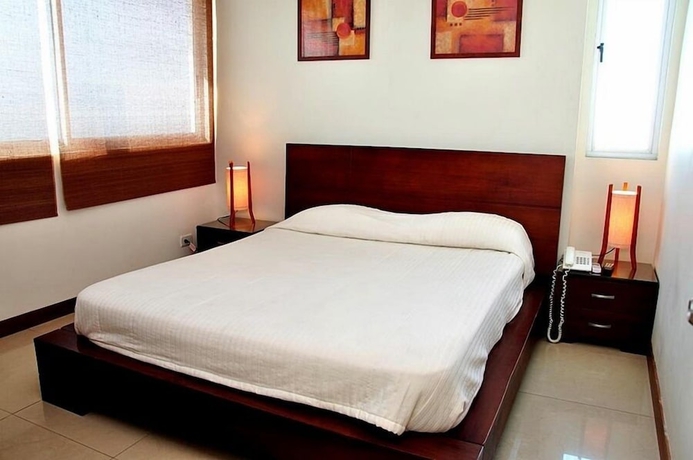 Imagen de la habitación del Hotel DHI Palmeto. Foto 6