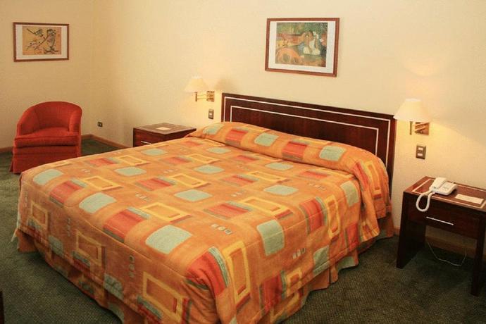 Imagen de la habitación del Hotel DIEGO DE ALMAGRO LOS ANGELES. Foto 5