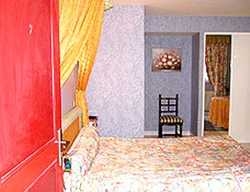 Imagen de la habitación del Hotel DILIGENCE, Honfleur. Foto 3