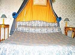 Imagen de la habitación del Hotel DILIGENCE, Honfleur. Foto 4