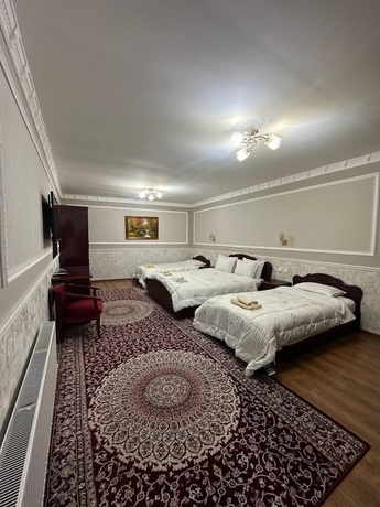Imagen de la habitación del Hotel DILSHODA. Foto 5