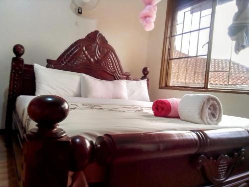 Imagen de la habitación del Hotel DISCOVERY COURTS HOTEL. Foto 18