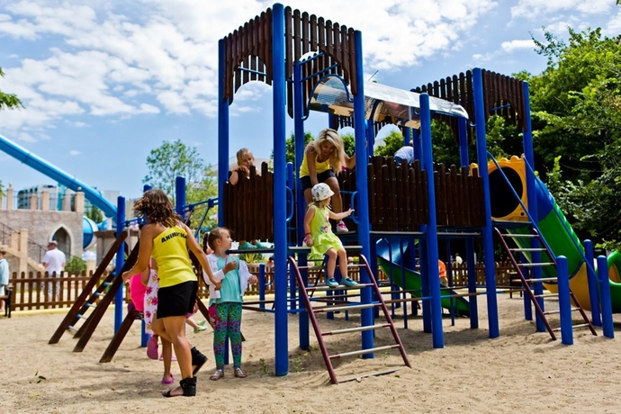 Imagen general del Hotel DIT Evrika Beach Club. Foto 6