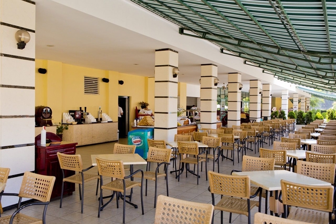 Imagen general del Hotel DIT Evrika Beach Club. Foto 12