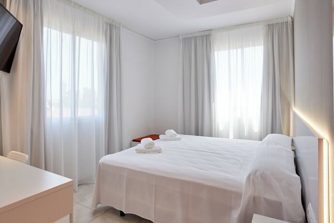 Imagen general del Hotel DL Port. Foto 3