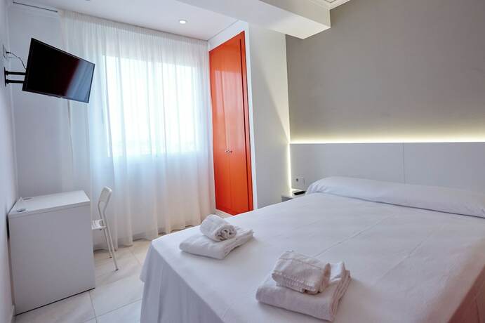 Imagen general del Hotel DL Port. Foto 6