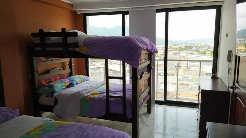 Imagen de la habitación del Hotel D\'Lyon. Foto 11