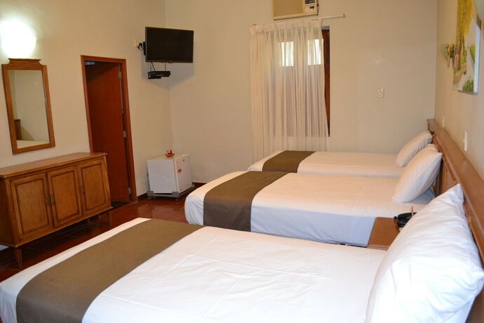 Imagen de la habitación del Hotel DM Mossone Ica. Foto 18