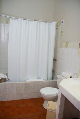 Imagen de la habitación del Hotel DM Mossone Ica. Foto 19