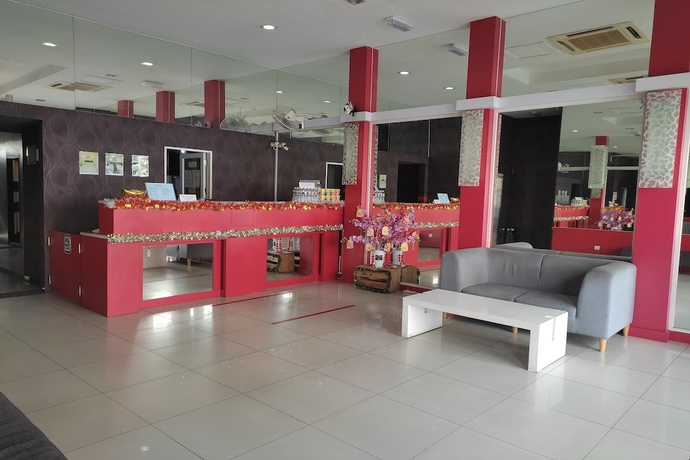 Imagen de los interiores del Hotel D\'New 1. Foto 13