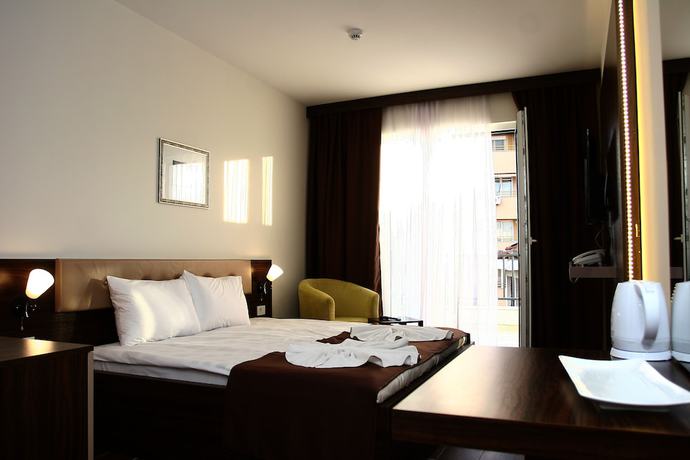 Imagen de la habitación del Hotel DOA. Foto 5