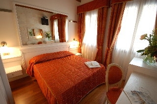 Imagen de la habitación del Hotel DOGE, Venecia. Foto 19