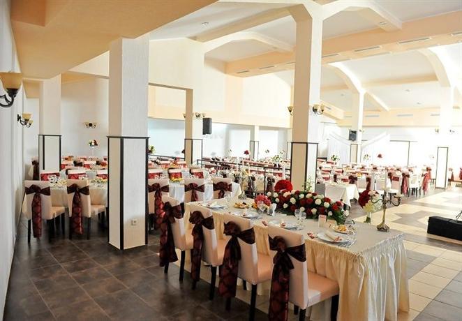 Imagen del bar/restaurante del Hotel DOINA. Foto 2