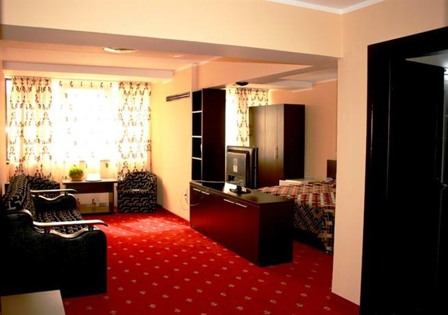 Imagen de la habitación del Hotel DOINA. Foto 5