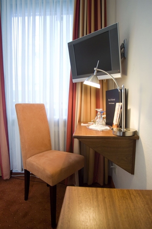 Imagen de la habitación del Hotel DOLOMIT. Foto 3