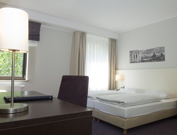 Imagen de la habitación del Hotel DOLOMIT. Foto 5