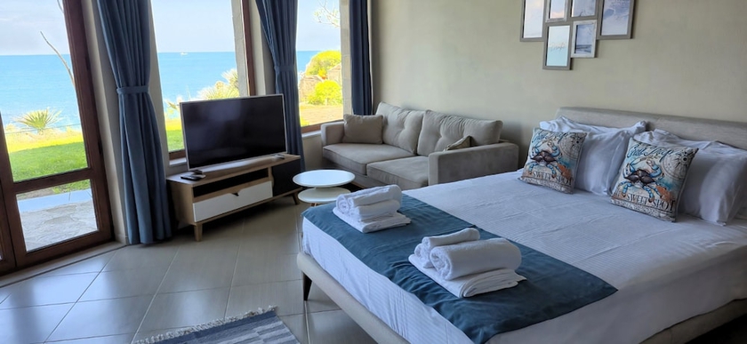 Imagen de la habitación del Hotel DOLPHIN BAY BOUTIQUE COMPLEX Sozopol. Foto 12