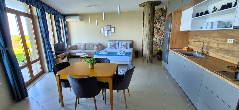 Imagen de la habitación del Hotel DOLPHIN BAY BOUTIQUE COMPLEX Sozopol. Foto 13