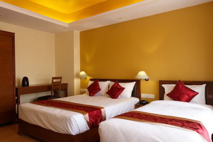 Imagen de la habitación del Hotel DOM Himalaya. Foto 8