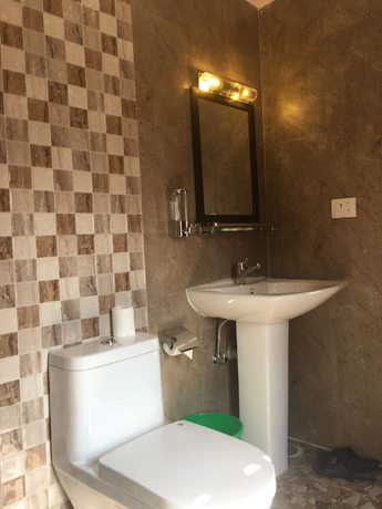 Imagen de la habitación del Hotel DOM Himalaya. Foto 12