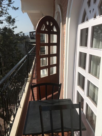 Imagen de la habitación del Hotel DOM Himalaya. Foto 13