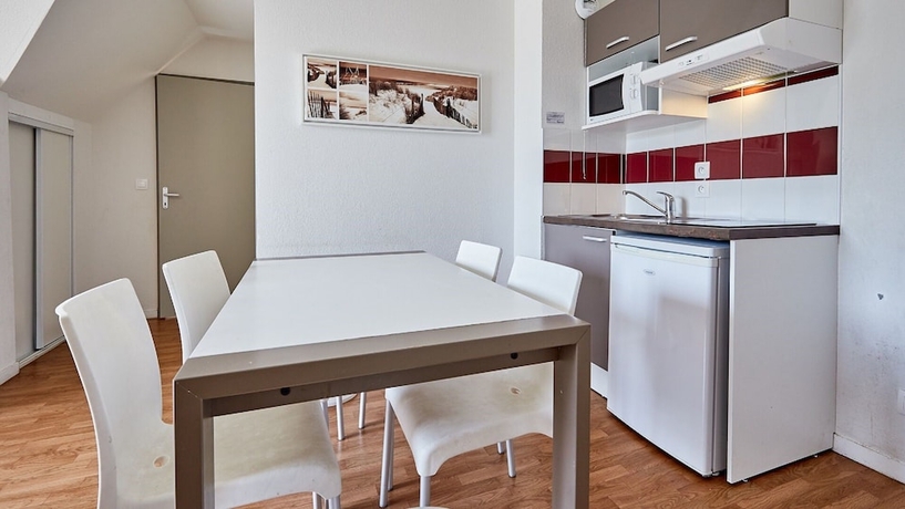 Imagen de la habitación del Hotel DOMAINE DE LA CORNICHE MMV. Foto 5