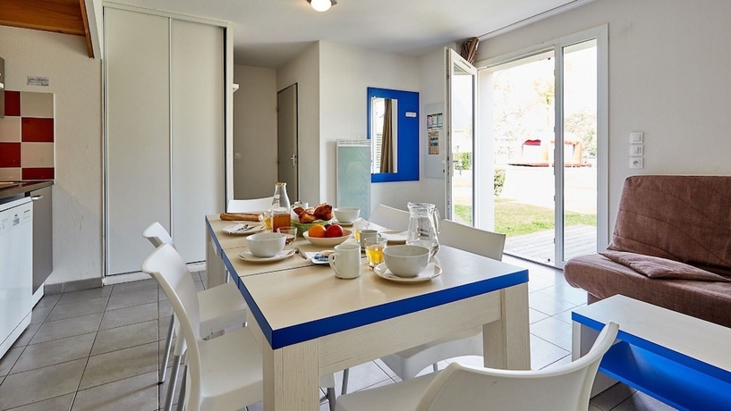 Imagen de la habitación del Hotel DOMAINE DE LA CORNICHE MMV. Foto 6