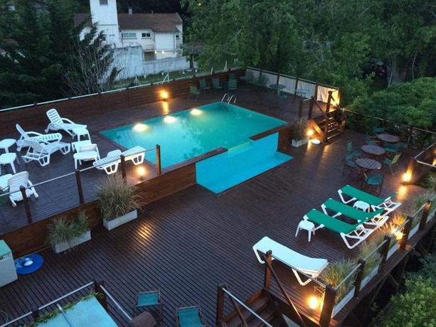 Imagen de la piscina del Hotel DON CARLOS HOTEL. Foto 7