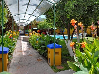 Imagen de los exteriores del Hotel DON CENOBIO. Foto 14