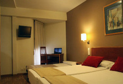 Imagen de la habitación del Hotel DON DIEGO VELAZQUEZ. Foto 4