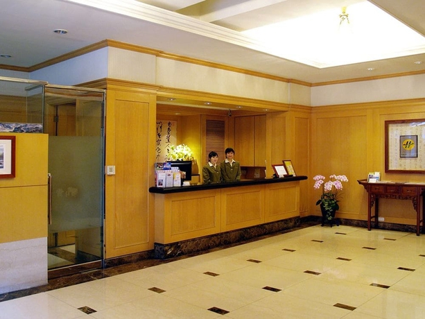 Imagen de los interiores del Hotel DONG WU HOTEL. Foto 15