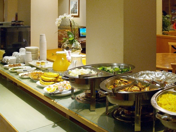 Imagen del bar/restaurante del Hotel DONG WU HOTEL. Foto 6
