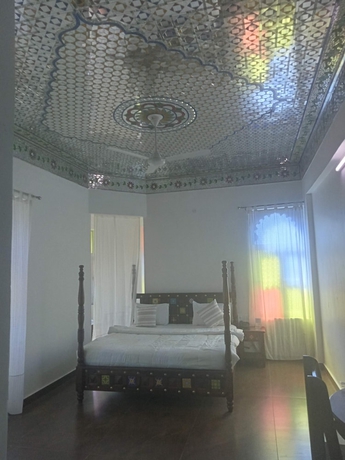 Imagen de la habitación del Hotel DOONGAR FORT Gurukripa Hilltop Resorts. Foto 11