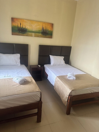 Imagen de la habitación del Hotel DORAL INN HOTEL. Foto 12
