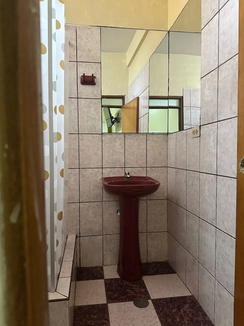 Imagen de la habitación del Hotel DORAL INN HOTEL. Foto 14