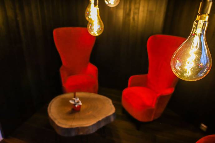 Imagen del bar/restaurante del Hotel DORMERO DeHo Linz. Foto 6