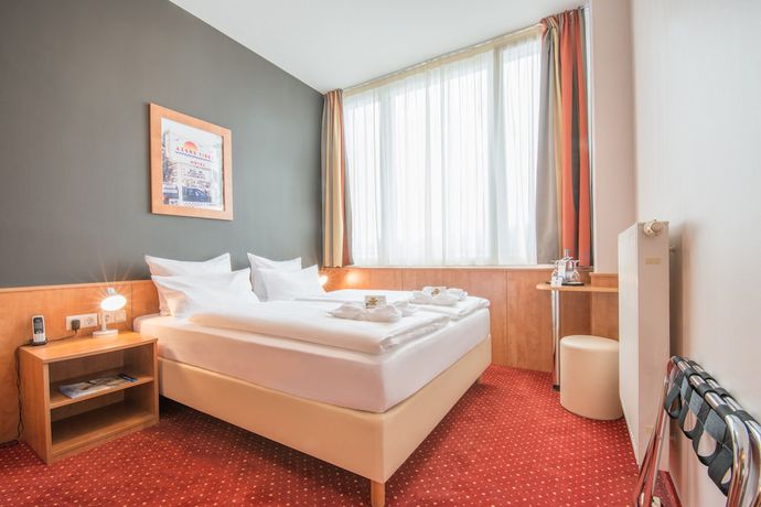 Imagen de la habitación del Hotel DORMERO Express Passau. Foto 7
