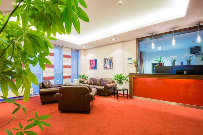 Imagen de los interiores del Hotel DORMERO Express Passau. Foto 20