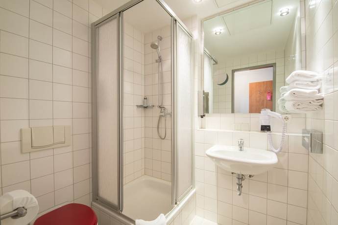Imagen de la habitación del Hotel DORMERO Express Passau. Foto 14