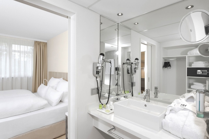 Imagen de la habitación del Hotel DORMERO F&uuml;rth. Foto 13