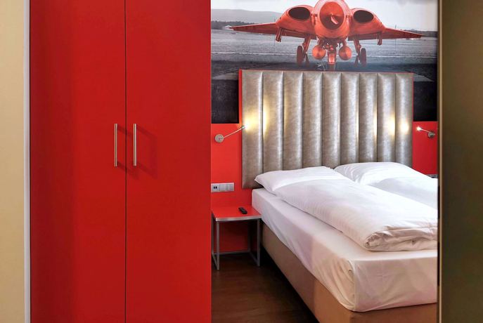 Imagen de la habitación del Hotel DORMERO JeHo Graz Airport. Foto 2