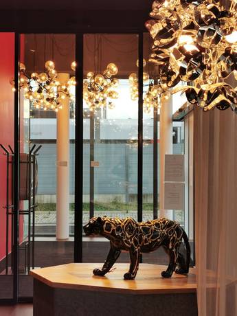Imagen de los interiores del Hotel DORMERO JeHo Graz Airport. Foto 13