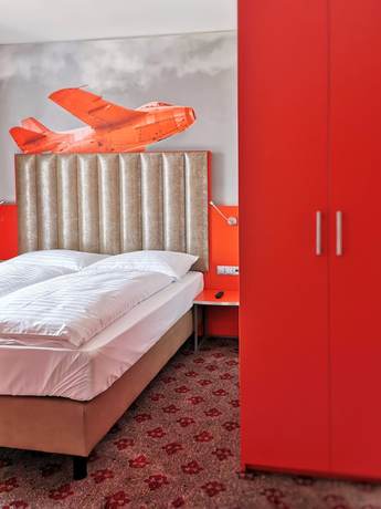 Imagen de la habitación del Hotel DORMERO JeHo Graz Airport. Foto 8